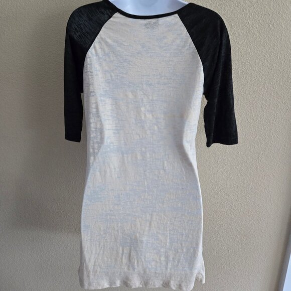 Daytrip Size M Raglan Tee Tunic | Graphic Skull Wings “Vintage” - Picture 2 of 2